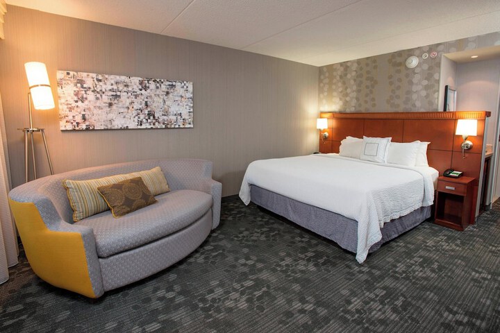 Room 19 of 36