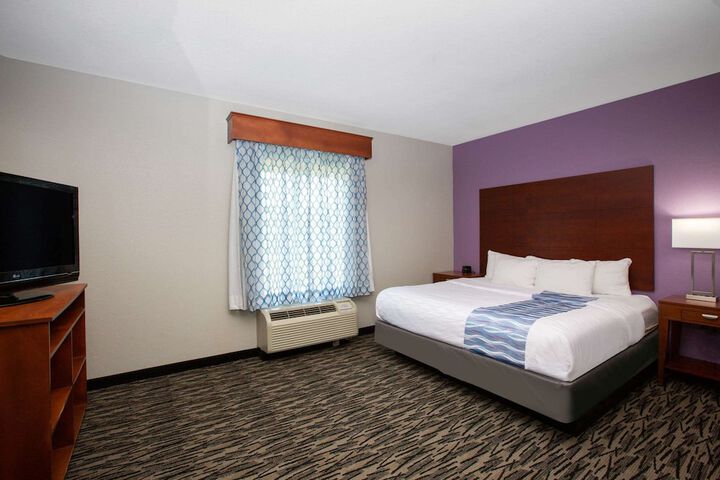Room 18 of 35