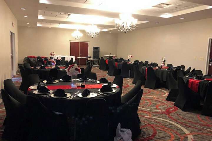 Holiday Inn & Suites Lafayette North by IHG