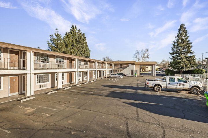 Hotel 3 of 73