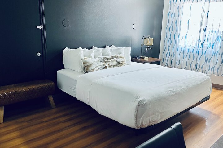 Room 56 of 84