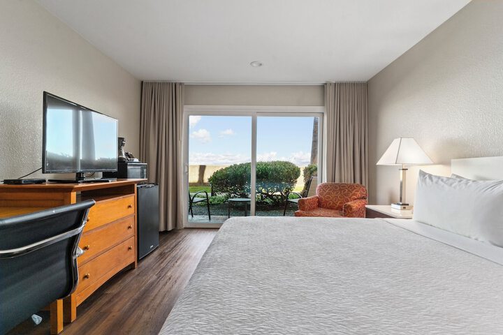 Room 27 of 46