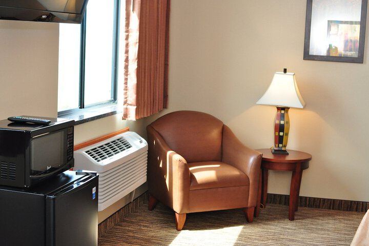 Room 34 of 47