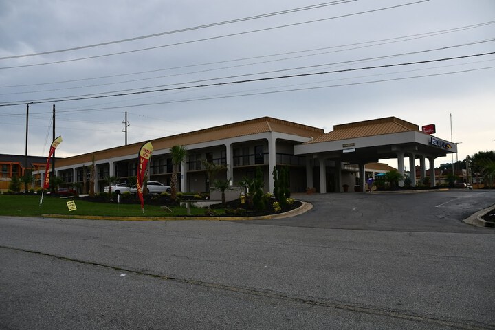 Hotel 3 of 29