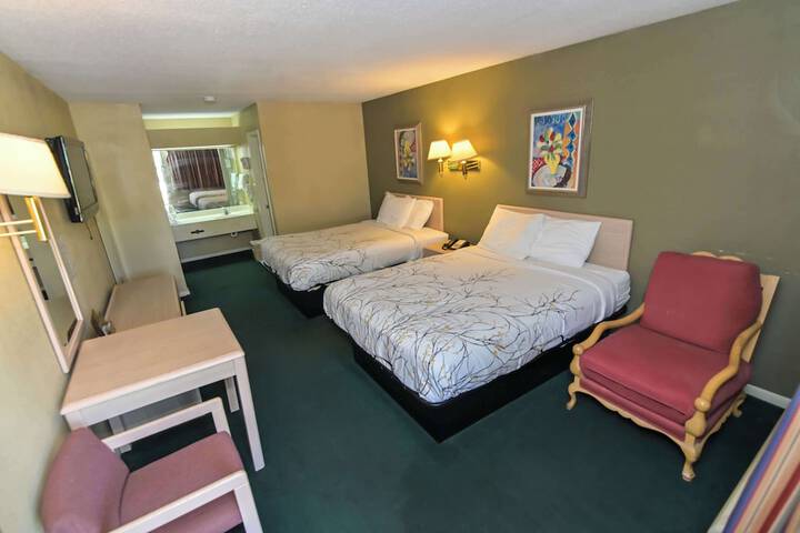 Room 21 of 46