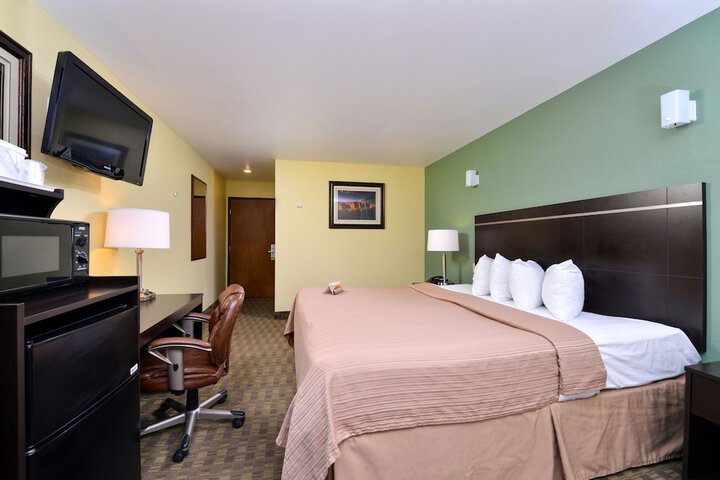Room 12 of 44
