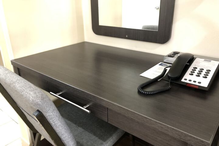 Room 31 of 38