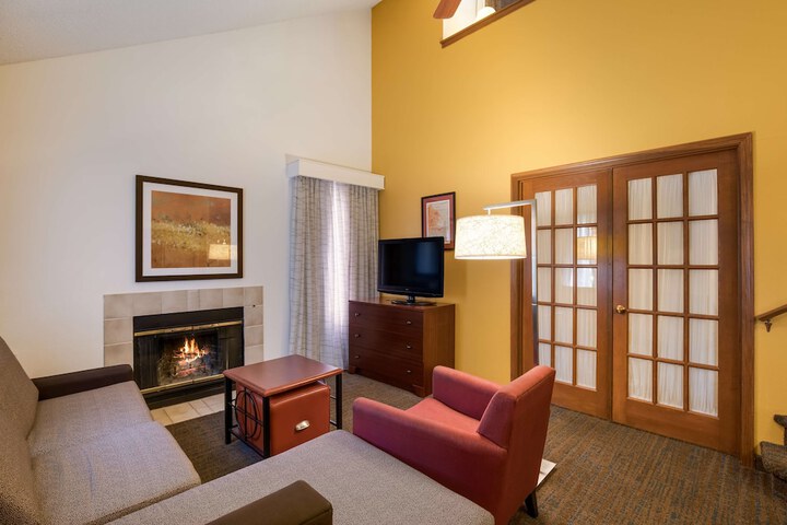 Room 25 of 51