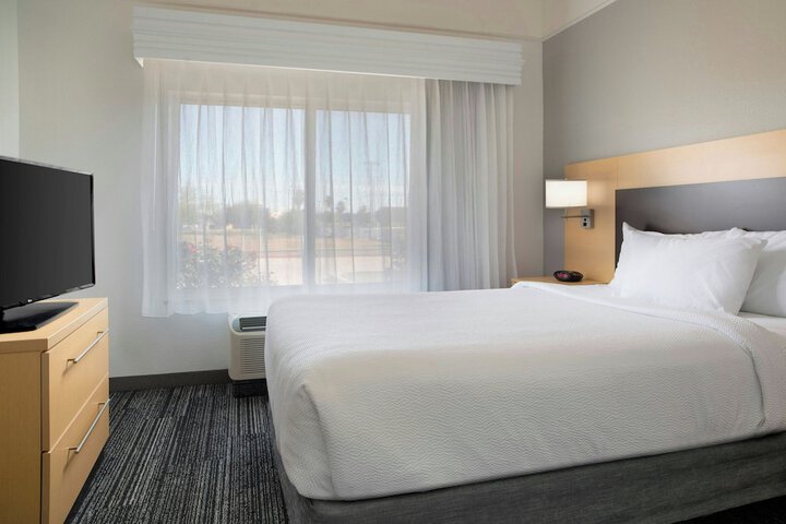 Room 20 of 34