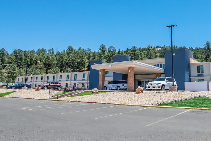 Elevate Hotel at Sierra Blanca