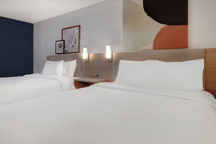 Spark by Hilton Watertown