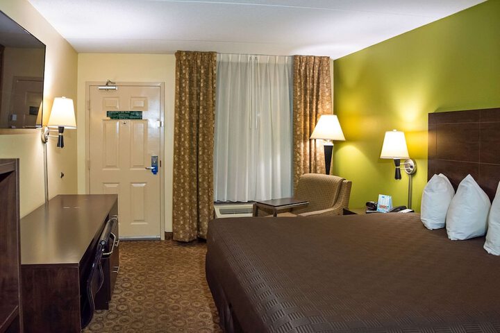 Room 17 of 22