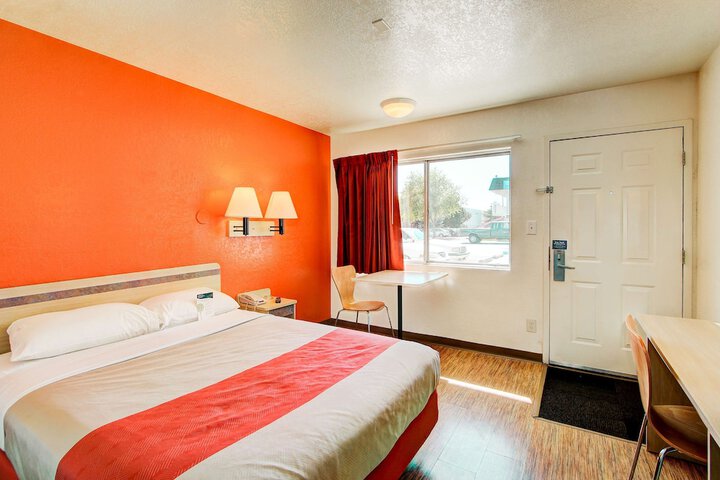 Room 26 of 30