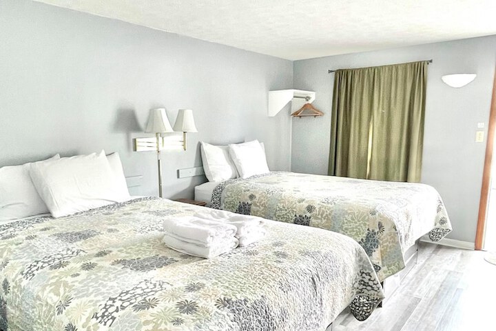 Seacoast Motel