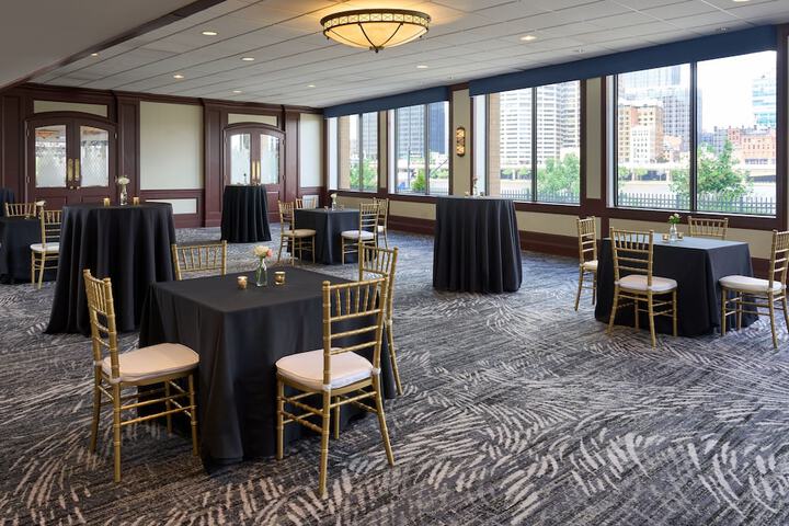 Sheraton Pittsburgh Hotel at Station Square