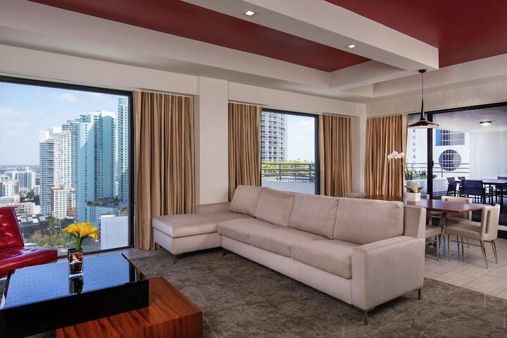 Room 48 of 70