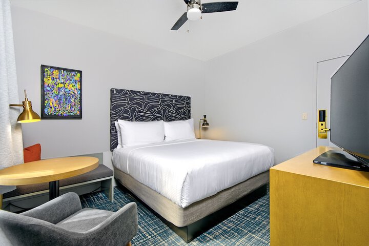 Room 19 of 24