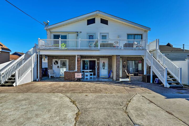 Walk to Beach: Coastal Brigantine Condo w / Patio!