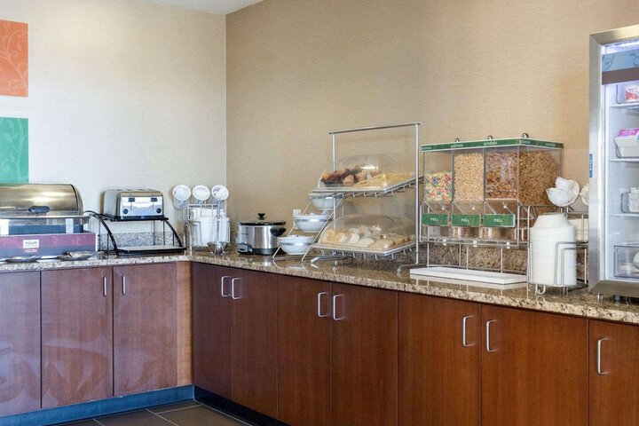 Comfort Inn & Suites Watford City