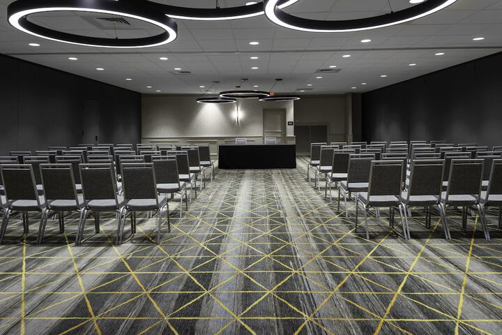 Holiday Inn & Suites Marlborough by IHG