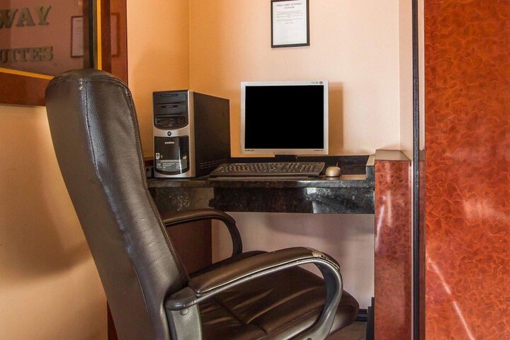 Business Center 30 of 30