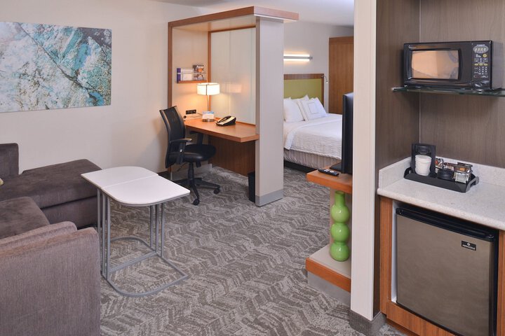 Room 14 of 30
