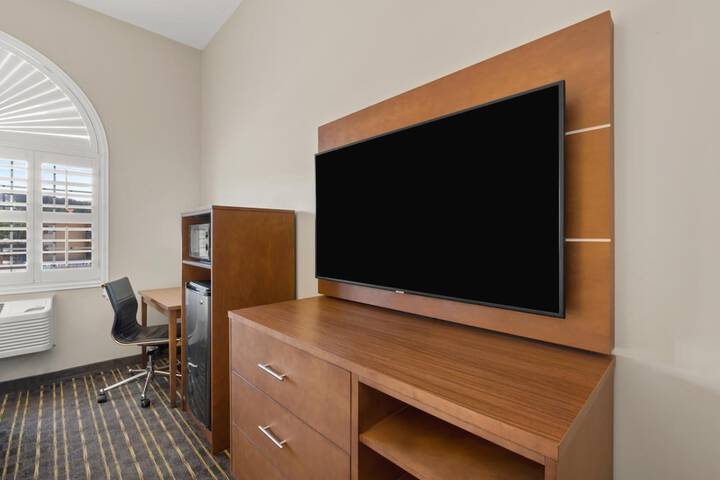 Hotel Aura SFO