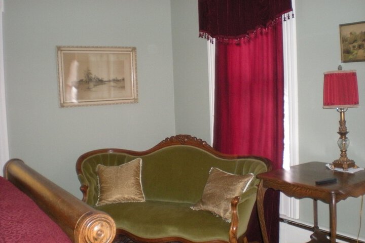 The Fox and the Grapes Bed & Breakfast