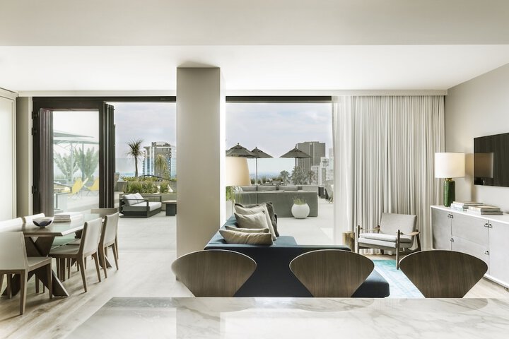 Hotel Interior 47 of 179