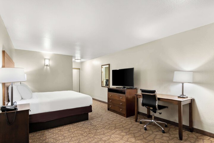 Room 20 of 29
