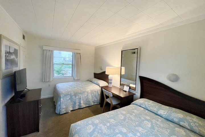 Room 43 of 98