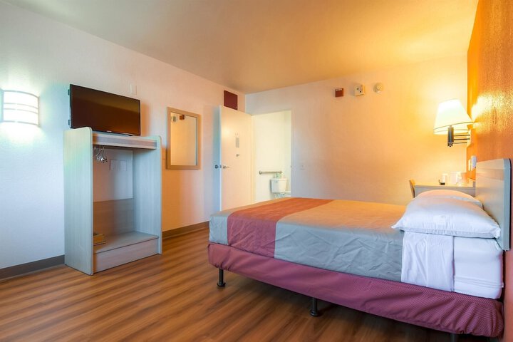 Motel 6 Rancho Mirage CA - Palm Springs