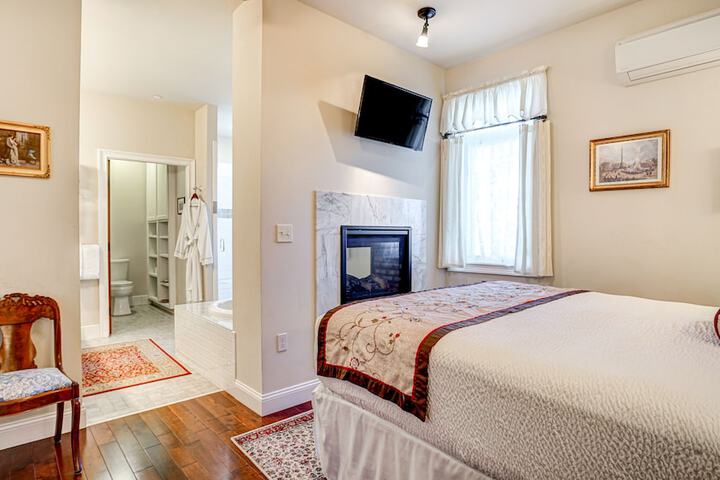Room 44 of 71