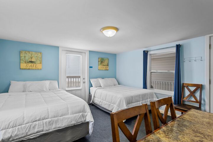 Room 33 of 78