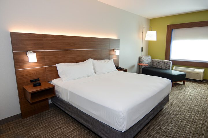 Room 20 of 39
