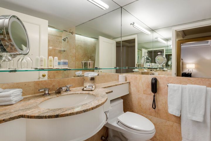 Hotel 3 of 125
