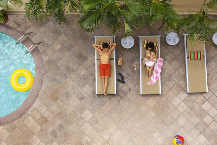 Coconut Waikiki Hotel
