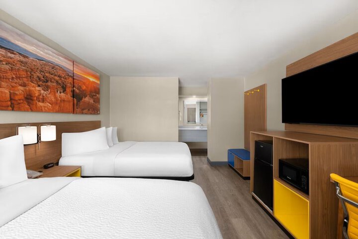 Days Inn by Wyndham Safford AZ