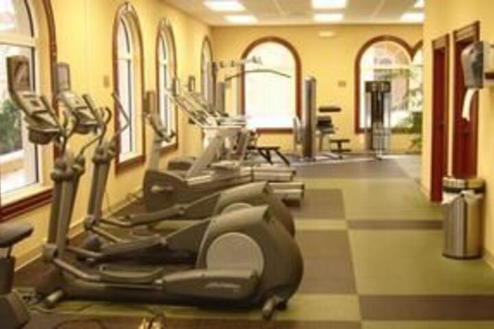 Orlando Sweet Vacation Home 4 Br Villa by RedAwning