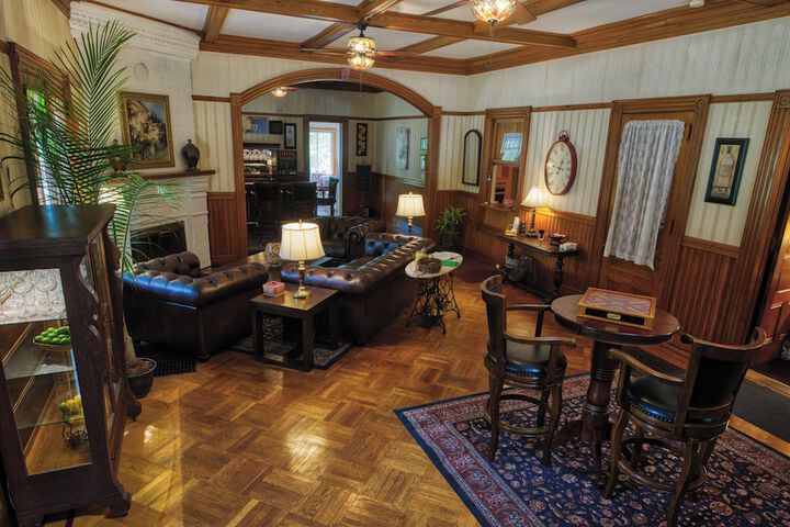 Rockwell Falls Inn and Wine Bar