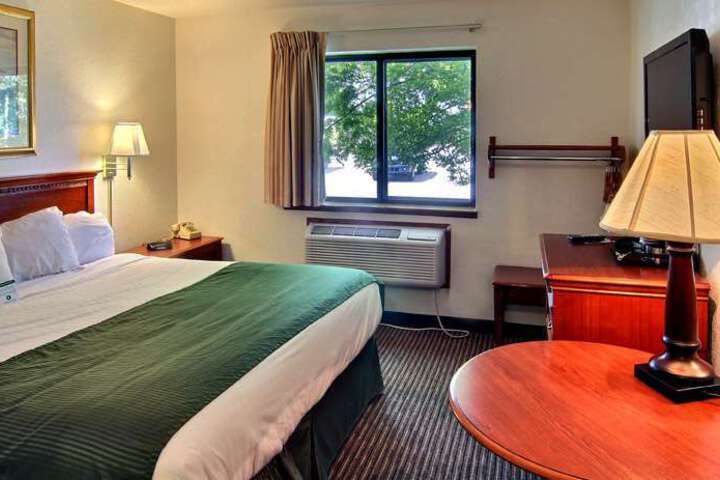 Room 4 of 11