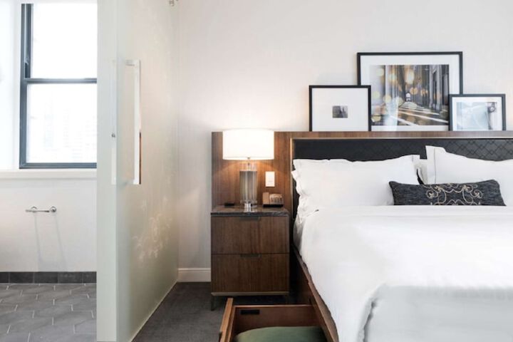 LondonHouse Chicago Curio Collection by Hilton