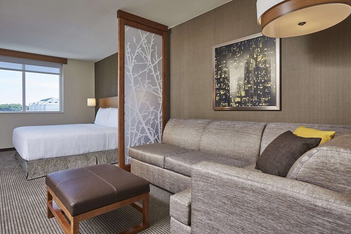 Room 19 of 40