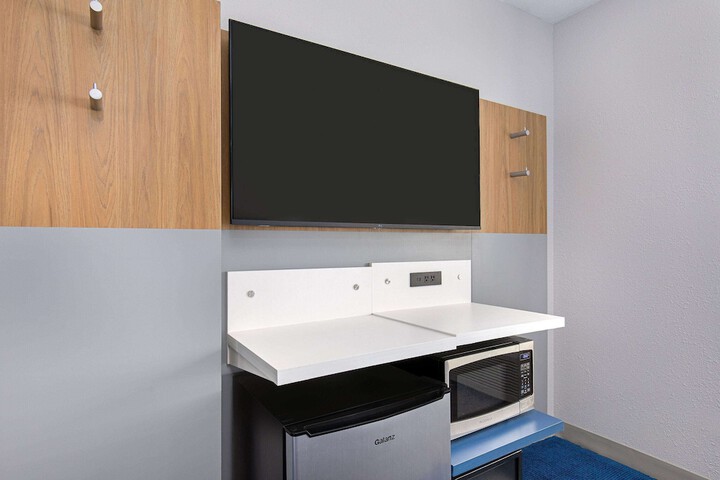 Microtel Inn & Suites by Wyndham Manchester
