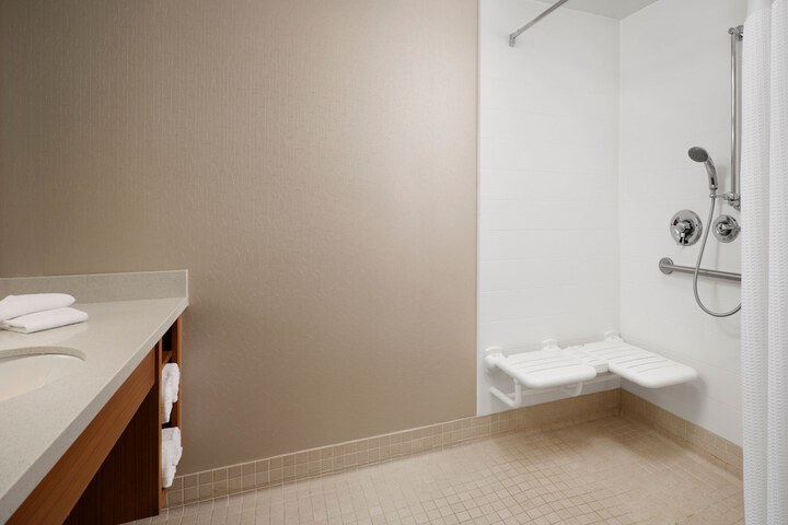 Room 35 of 44