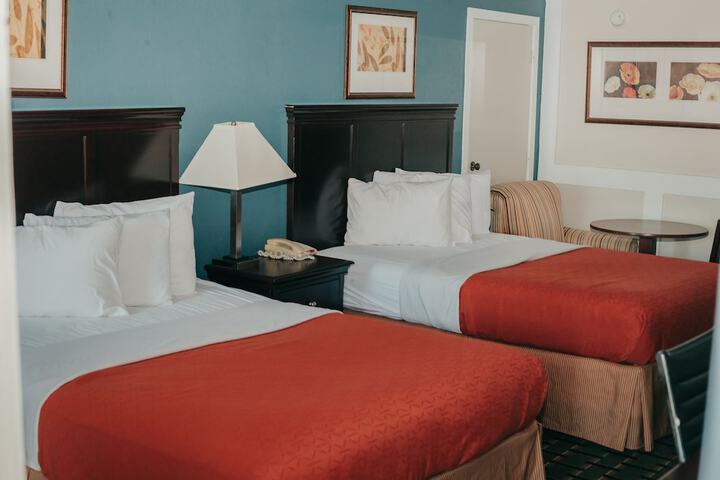 Room 12 of 24