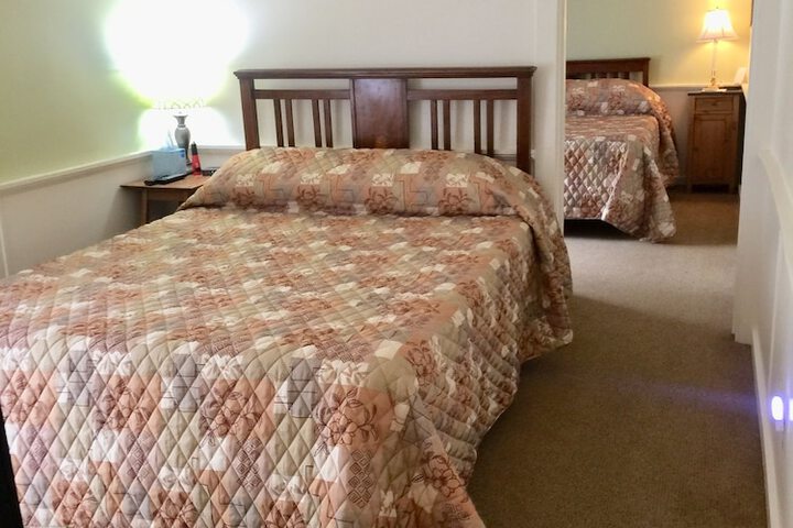 Alexanders Lodge
