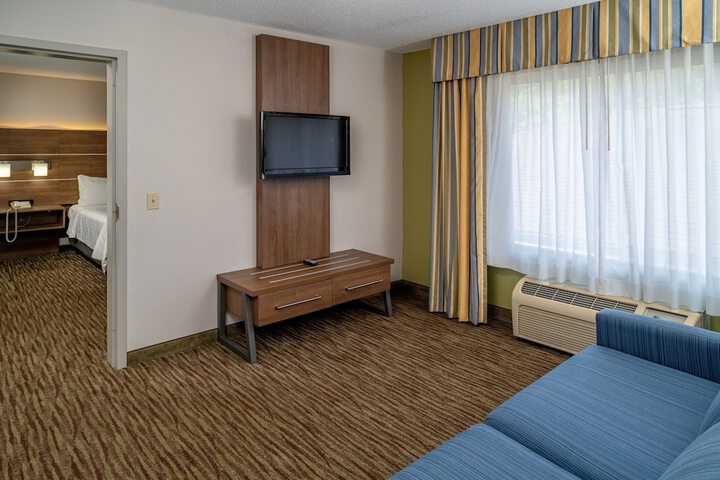 Holiday Inn Express Hotel & Suites Pikeville by IHG