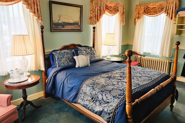 Montague Inn