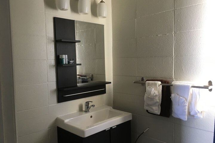 Room 18 of 29